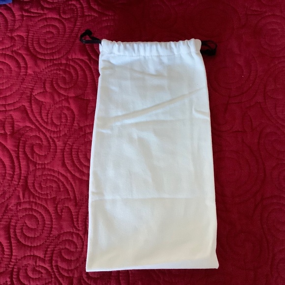 Bottega Venetta Flannel Drawstring Logo Purse Dust Bag  Adjustable drawstrings - Picture 5 of 5